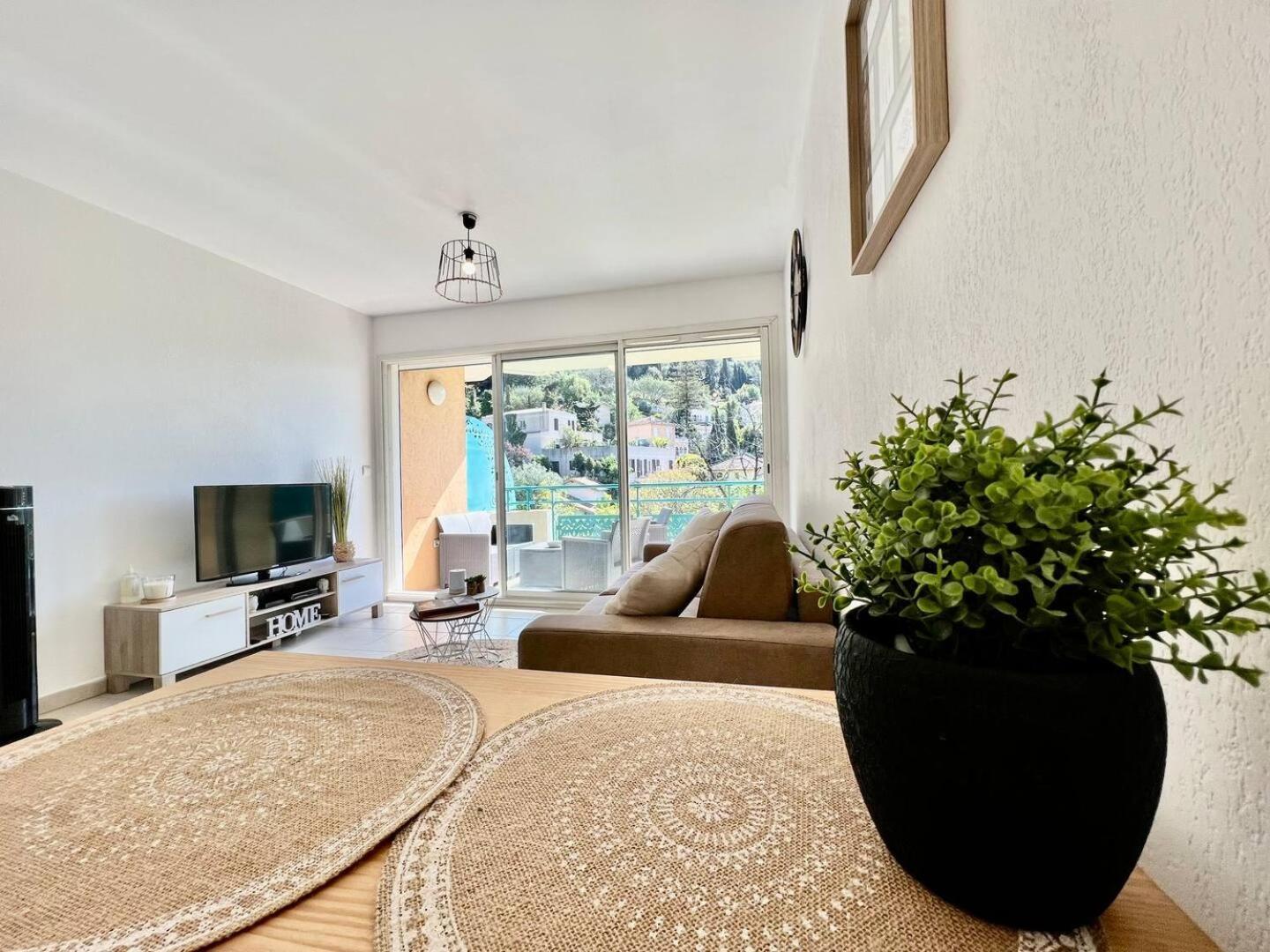 Quiet Studio Swimming Pool Roquebrune Ngoại thất bức ảnh