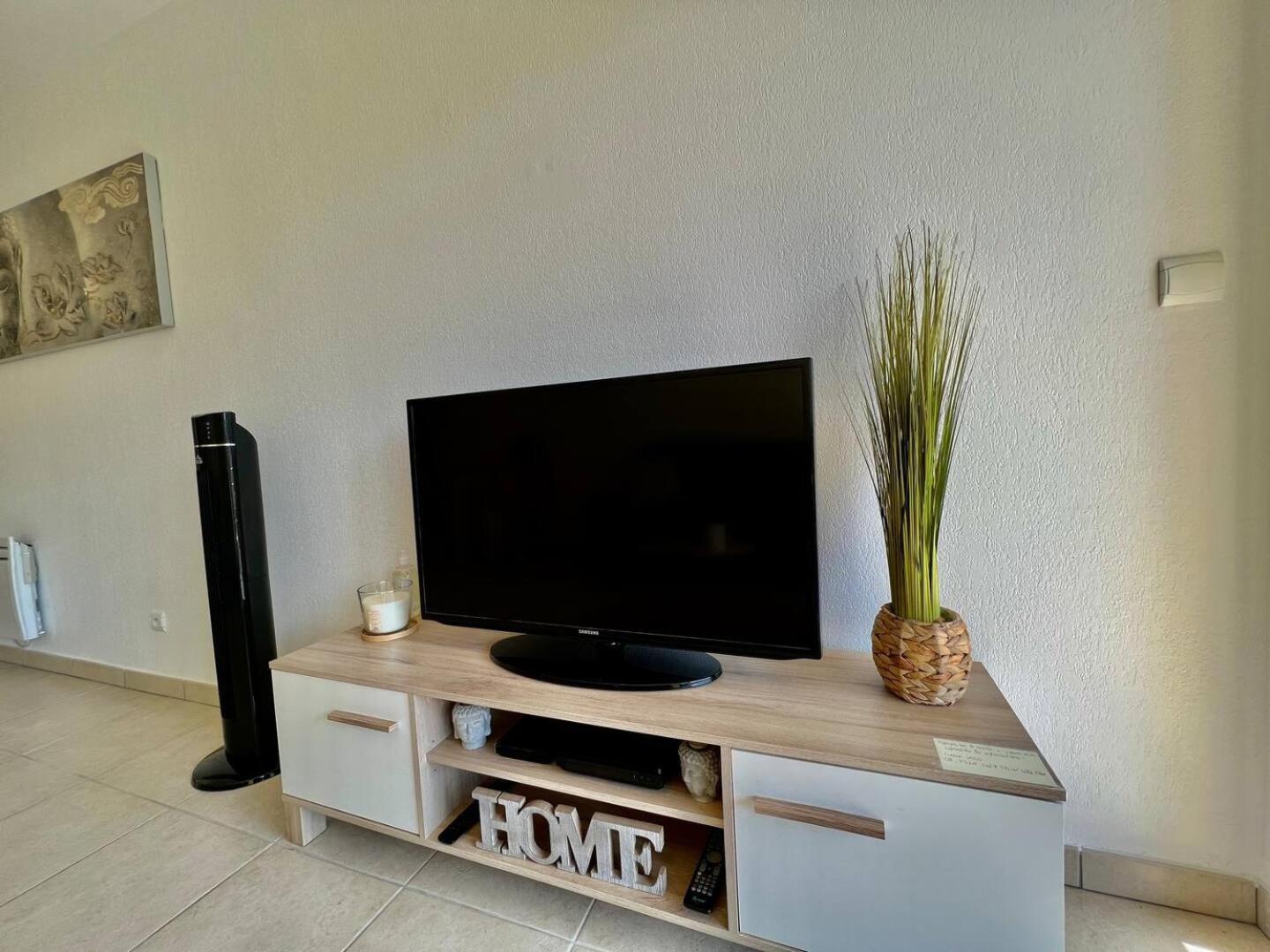 Quiet Studio Swimming Pool Roquebrune Ngoại thất bức ảnh